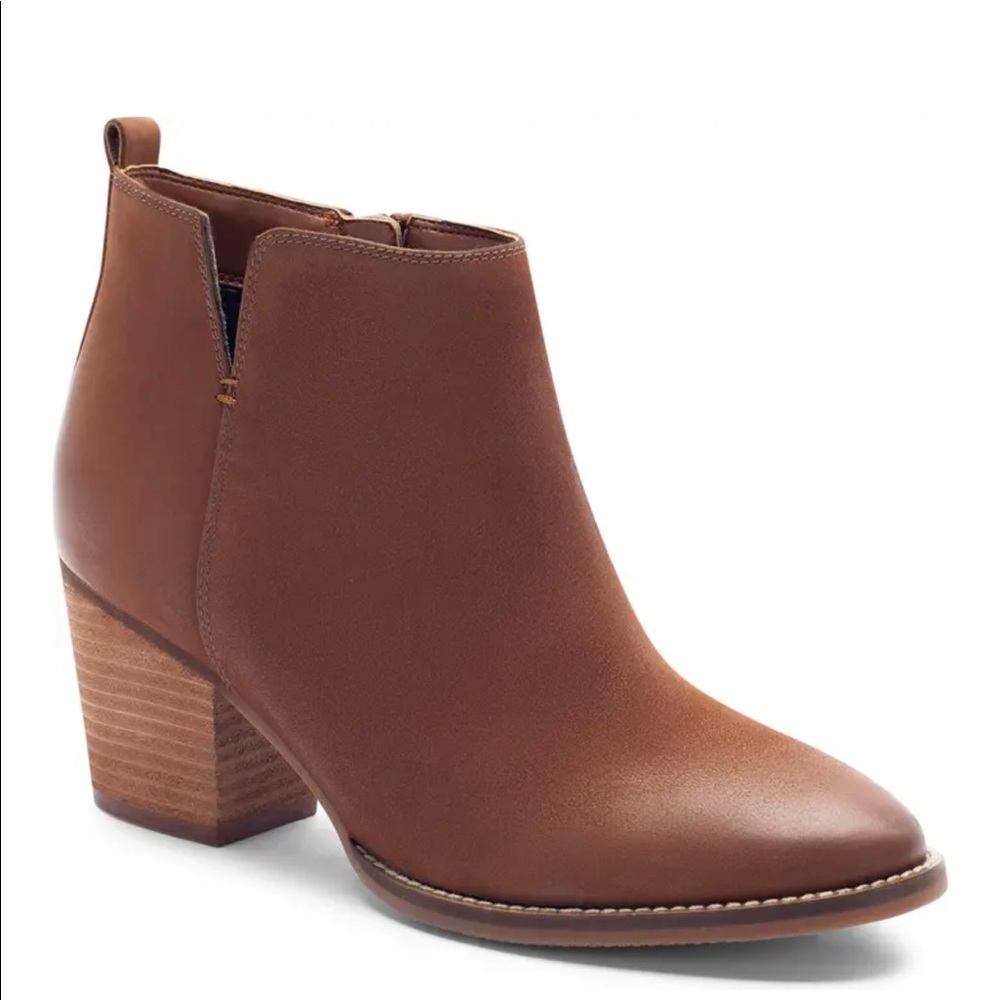 Blondo Norma Waterproof Bootie